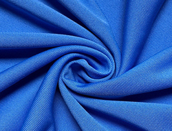 Polyestergewebe und Polyester-Stapelgewebe